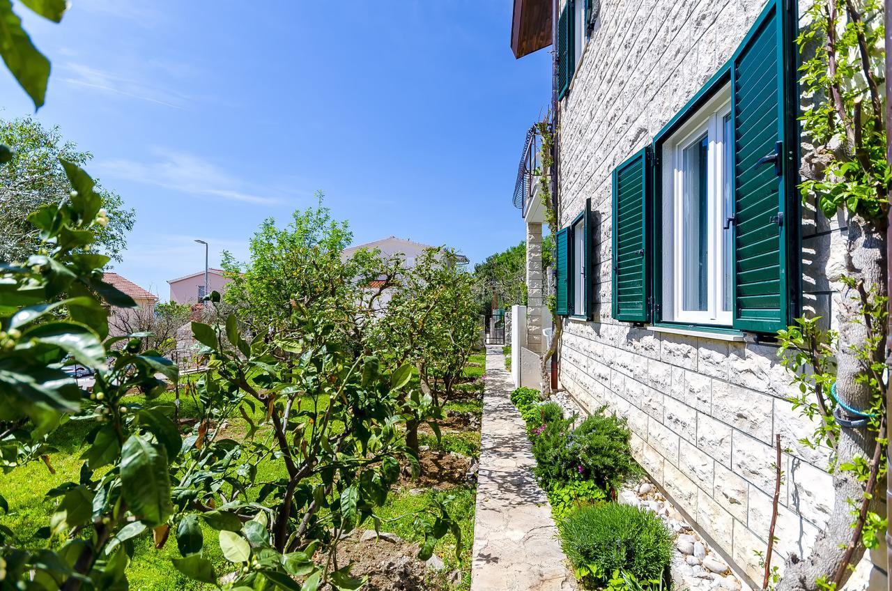 Apartments Mate Trogir Buitenkant foto