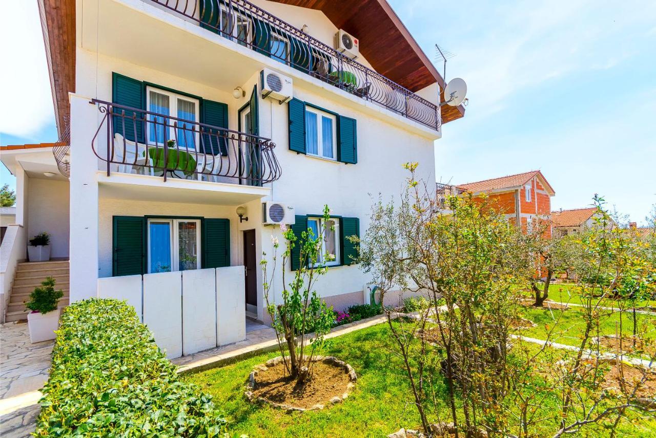 Apartments Mate Trogir Buitenkant foto