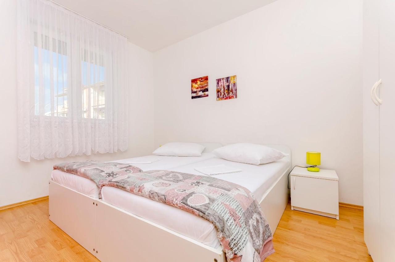 Apartments Mate Trogir Buitenkant foto