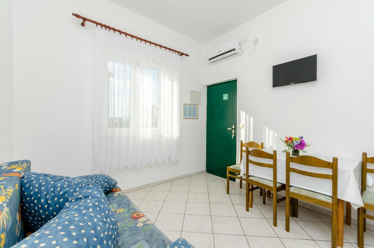 Apartments Mate Trogir Buitenkant foto