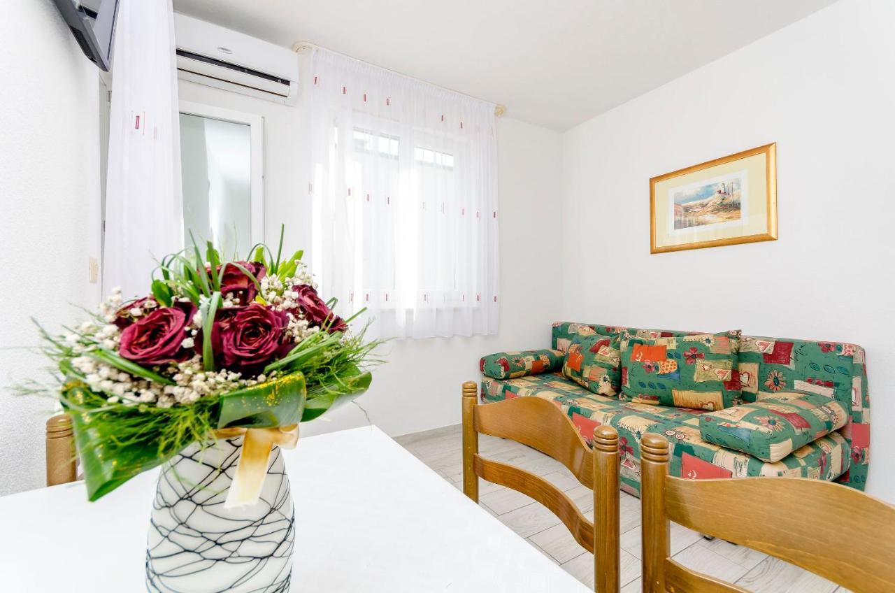 Apartments Mate Trogir Buitenkant foto