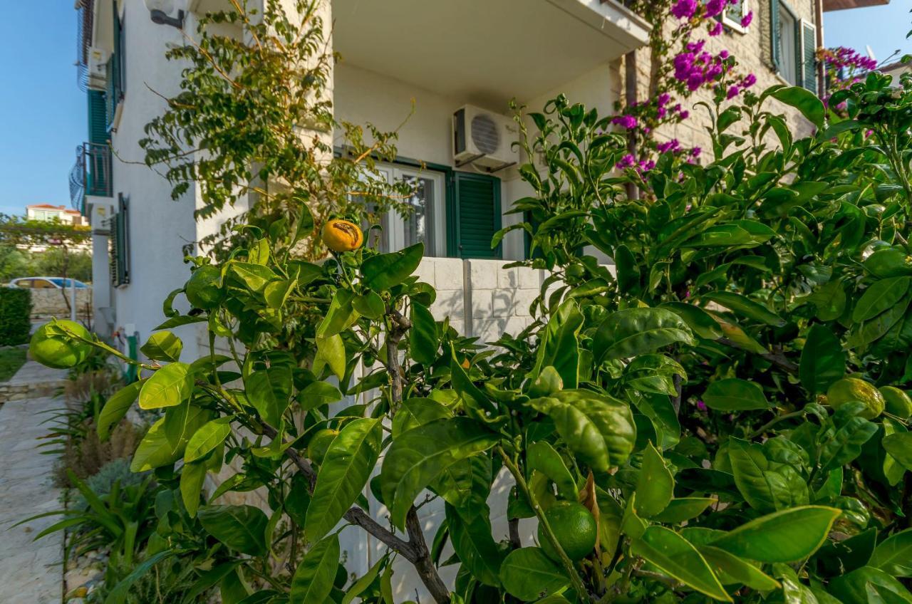Apartments Mate Trogir Buitenkant foto